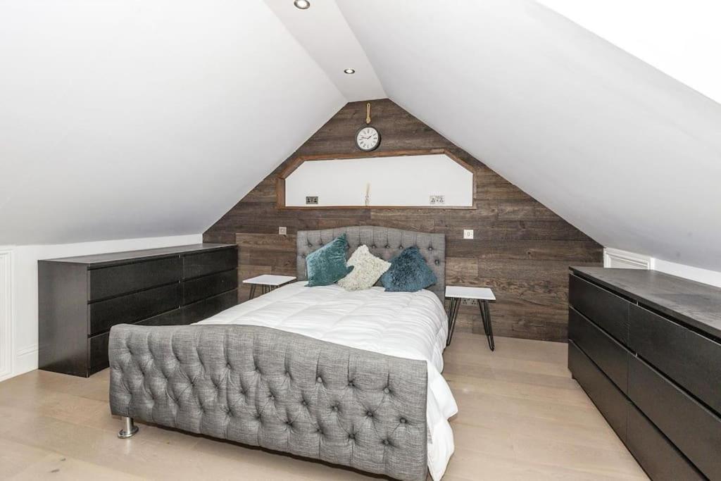 Lovely 2-Bed In Windsor Free Parking, 1 Mile From Legoland Extérieur photo
